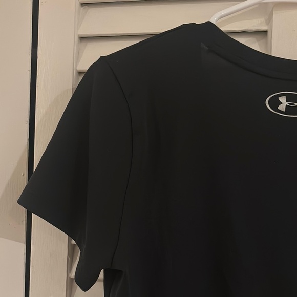 Under Armour Black Fitted Short Sleeve Tee - Picture 9 of 9